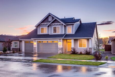 pexels binyaminmellish 186077